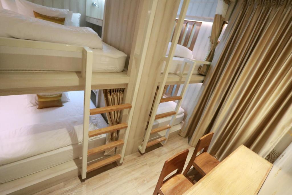 Mariya Lady Hostel Suvarnabhumi Airport - Litera Deluxe - Inferior (solo Para Mujeres)