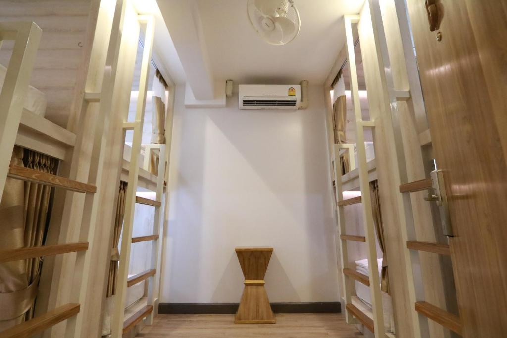 Mariya Lady Hostel Suvarnabhumi Airport - Litera Superior - Superior (solo Para Mujeres)