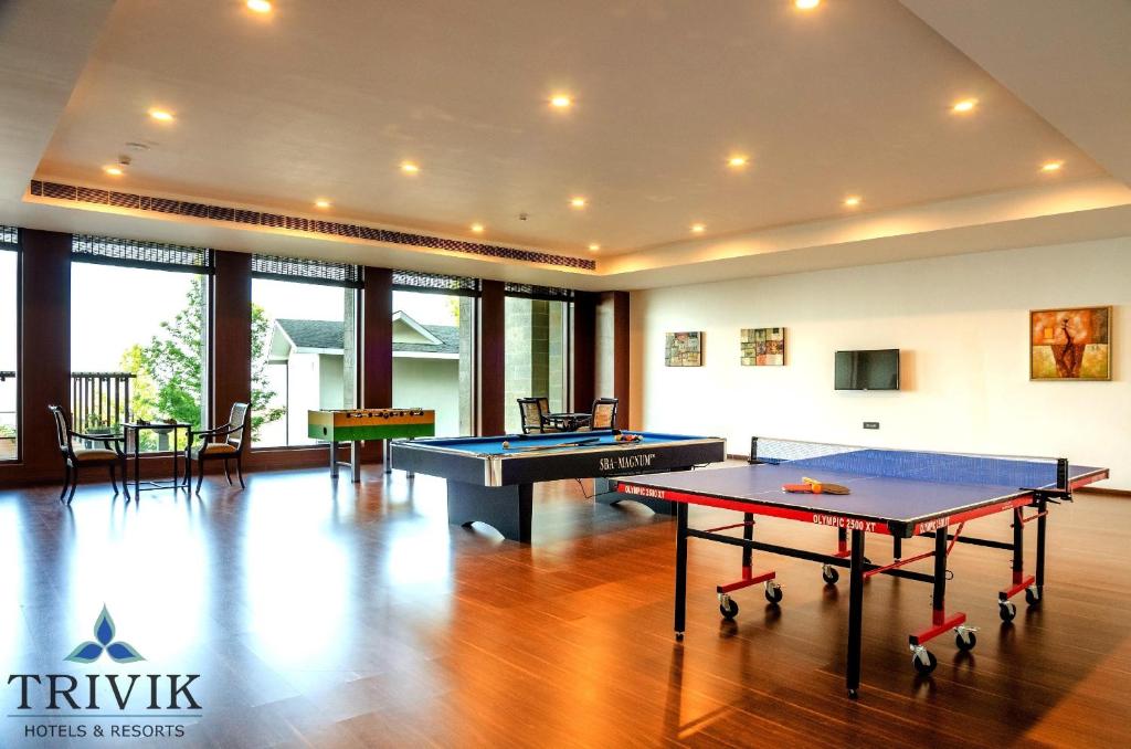 Stolní tenis v ubytování Trivik Hotels & Resorts, Chikmagalur nebo okolí