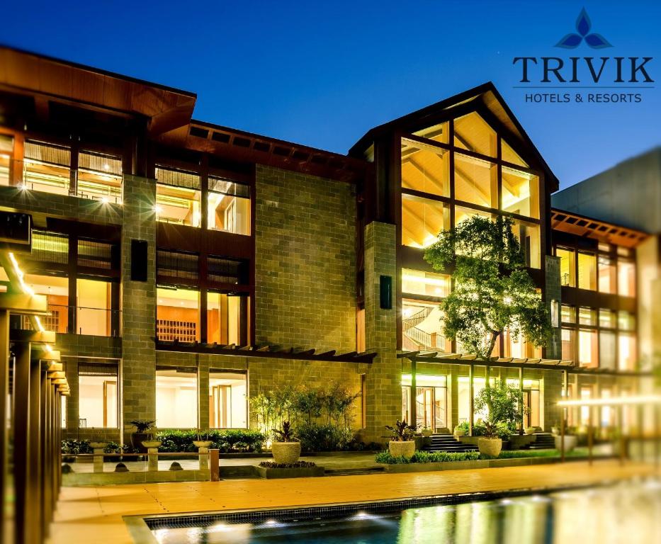 Bazén v ubytování Trivik Hotels & Resorts, Chikmagalur nebo v jeho okolí