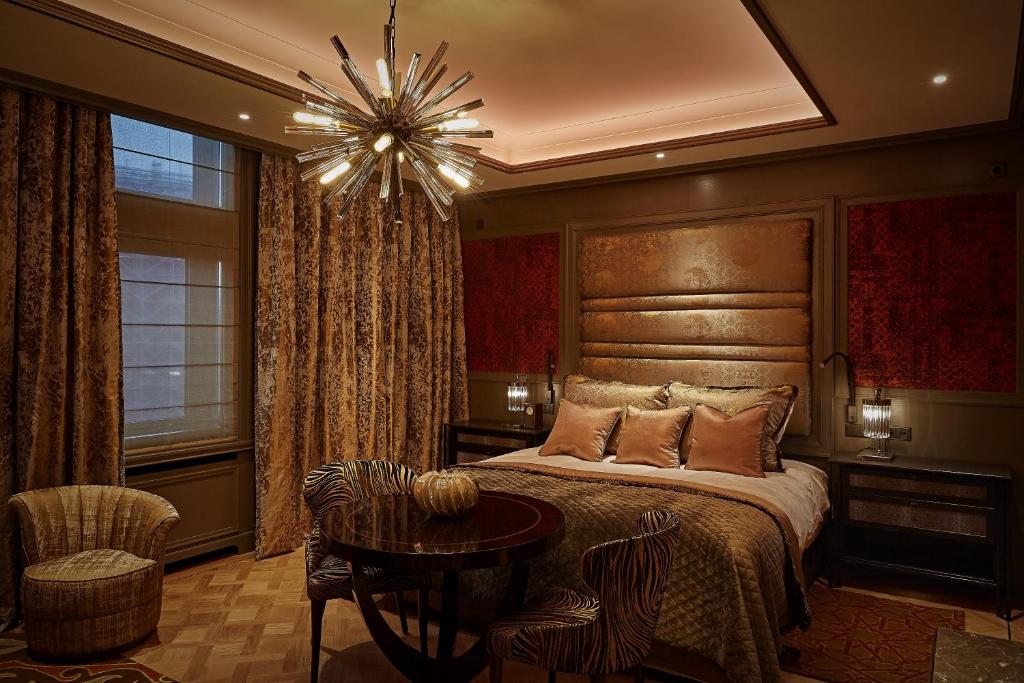 Ein Bett oder Betten in einem Zimmer der Unterkunft Hotel TwentySeven - Small Luxury Hotels of the World