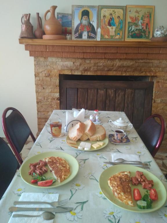 Jídlo v penzionu nebo okolí