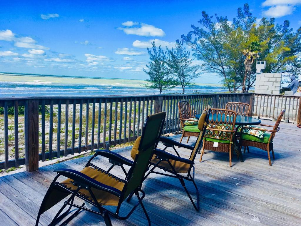 Beach House, Clearwater Beach – Updated 20 Prices