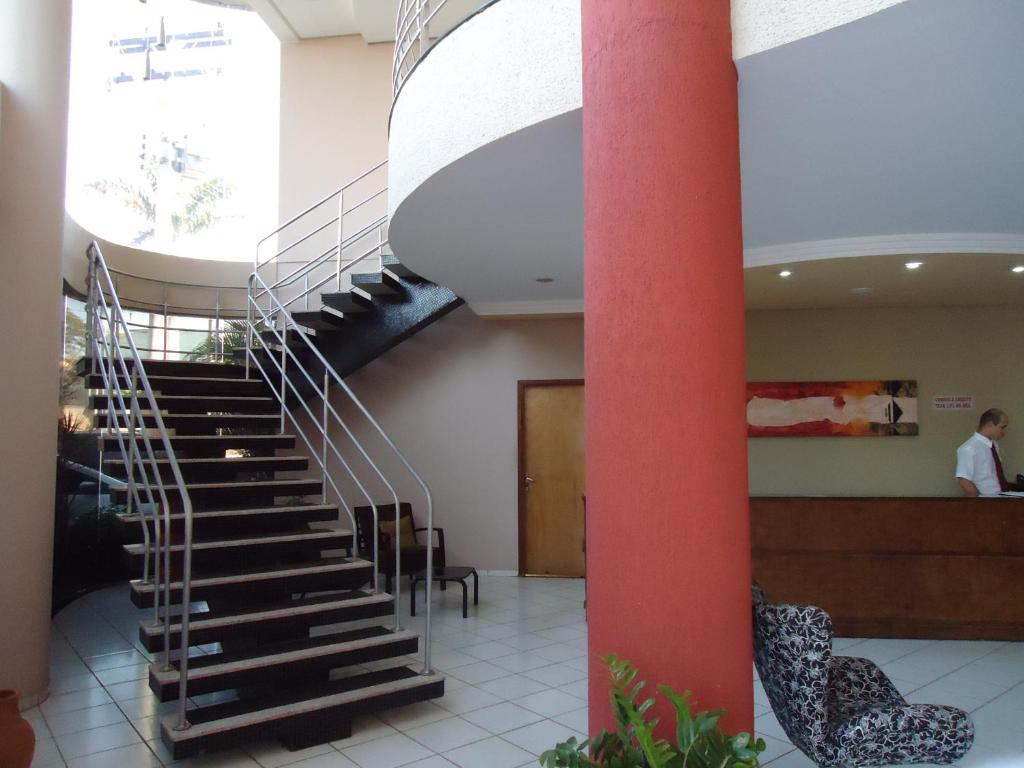  Colorado Plaza Hotel