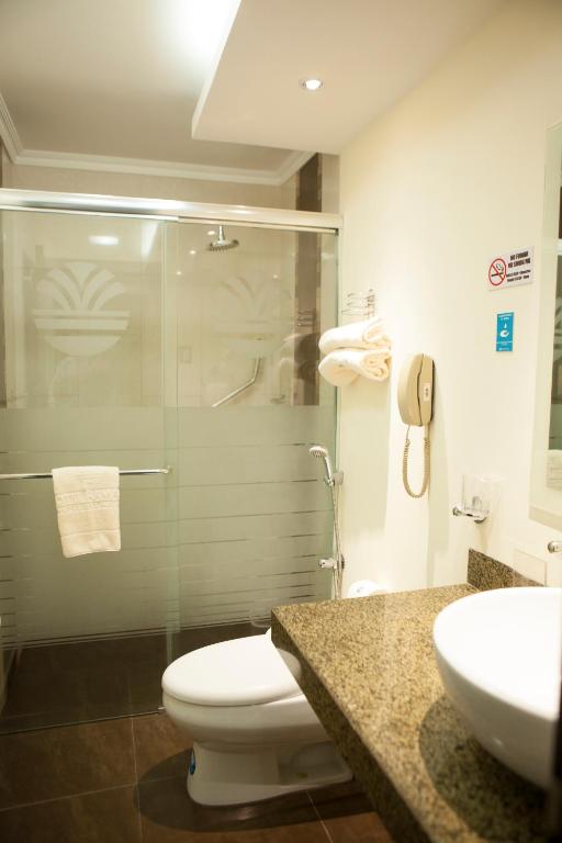 Koupelna v ubytování Hotel Ramada