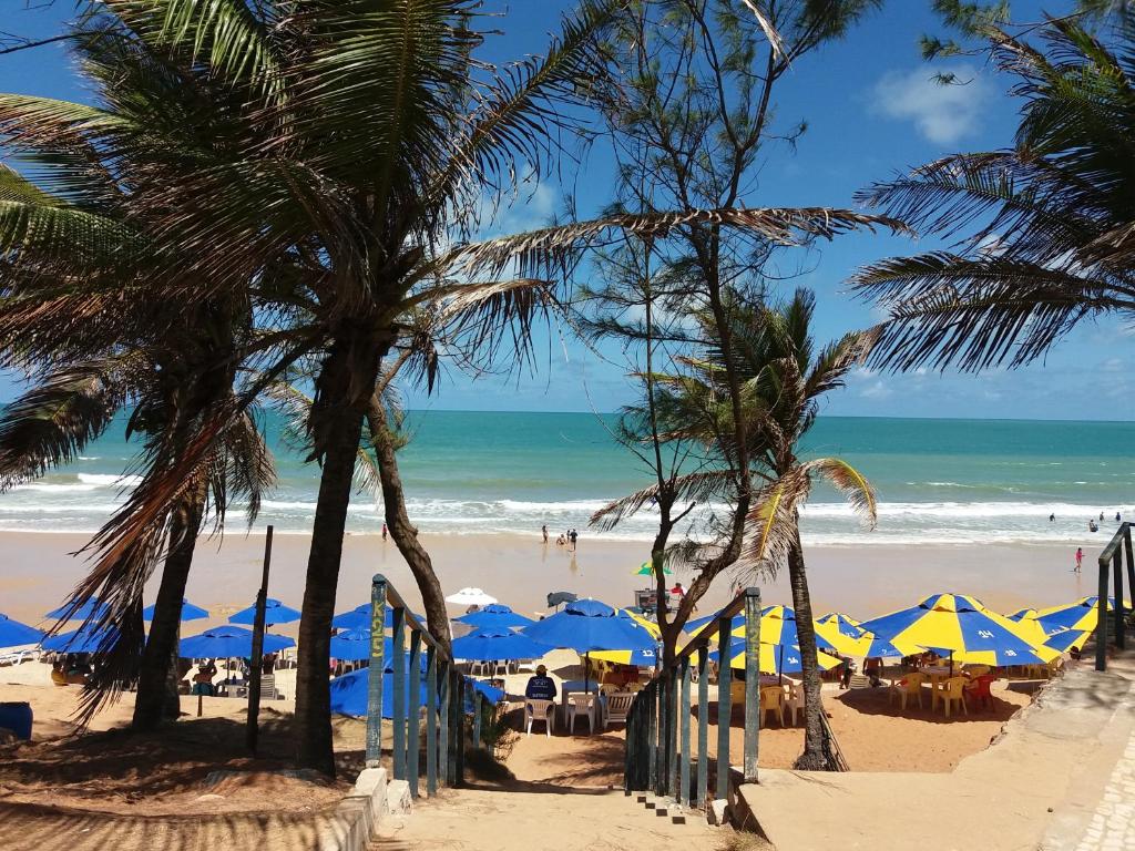 Uma praia perto do apartamento