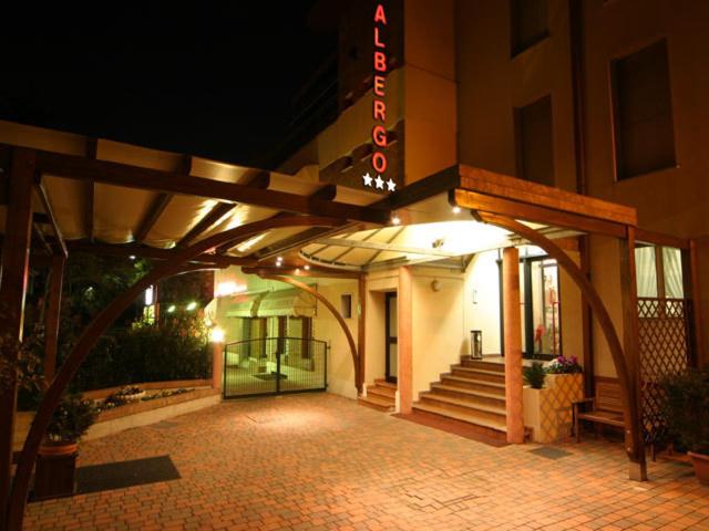 Exteriér nebo vchod ubytování Hotel Montereale