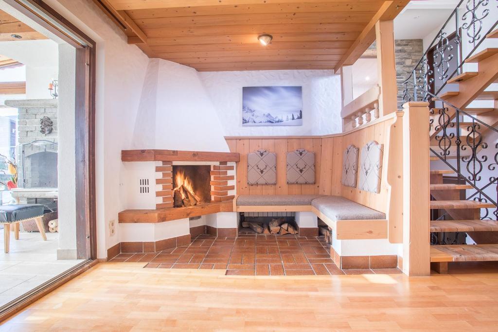 Posedenie v ubytovaní Chalet Holzerstubn