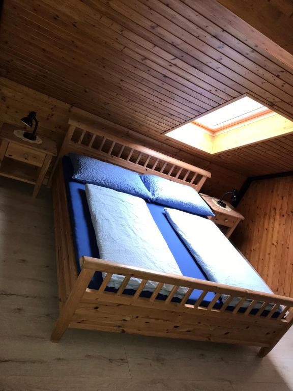 Postel nebo postele na pokoji v ubytování Frühstückspension Doris Eder