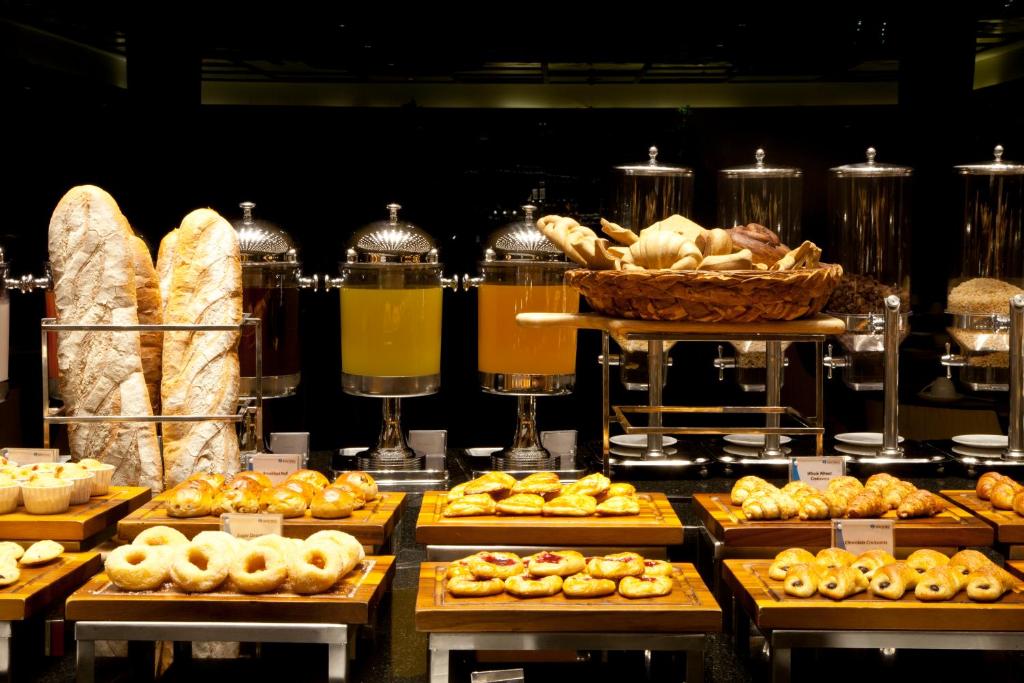 Graceland Khaolak Beachfront Resort - 6