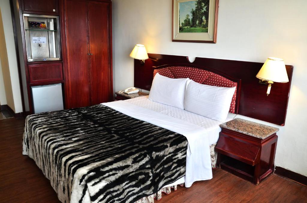 Postel nebo postele na pokoji v ubytování Family Hotel - Linsen