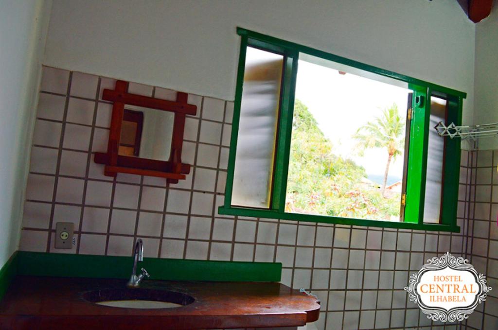  Hostel Central Ilhabela