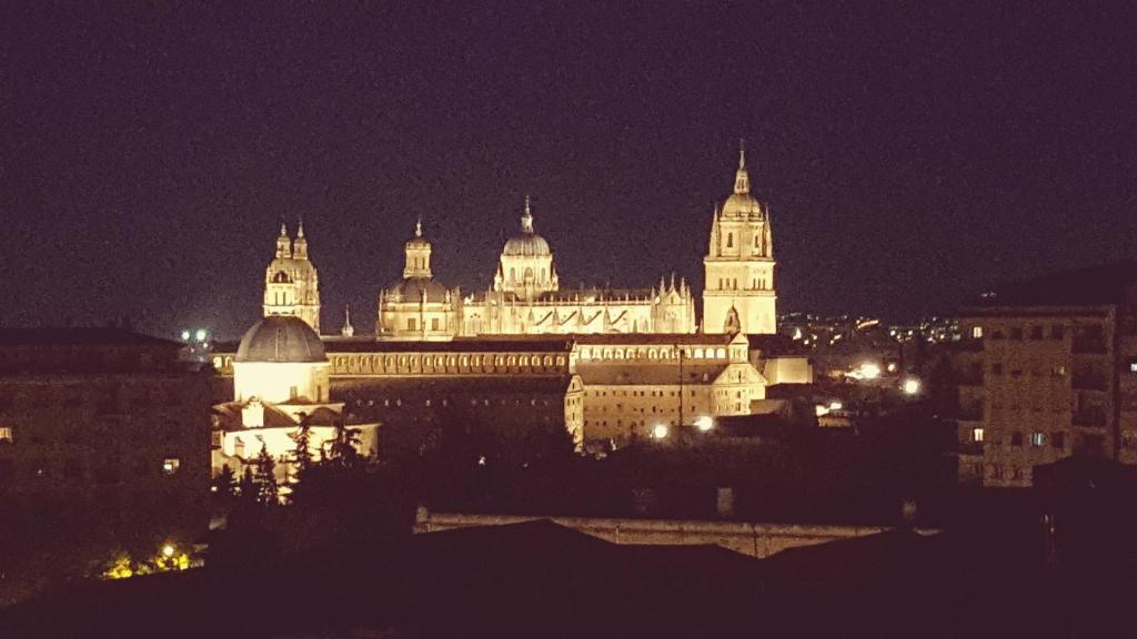 Nespecifikovaný výhled na destinaci Salamanca nebo výhled na město při pohledu z hotelu