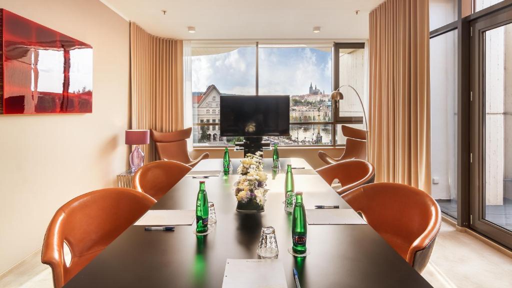 The President - Resim 41