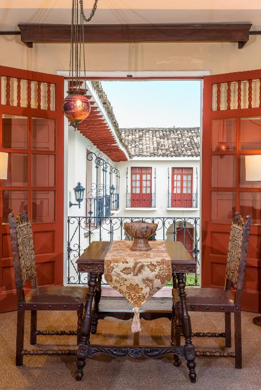 Posezení v ubytování Hotel Dann Monasterio