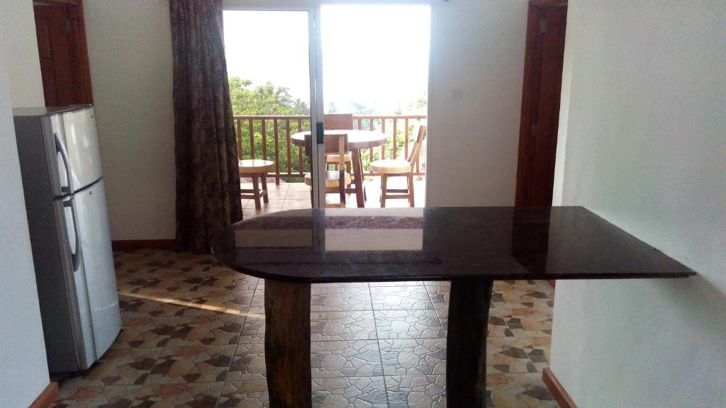 Kuchyň nebo kuchyňský kout v ubytování Mirella Villa Island Princess Villa