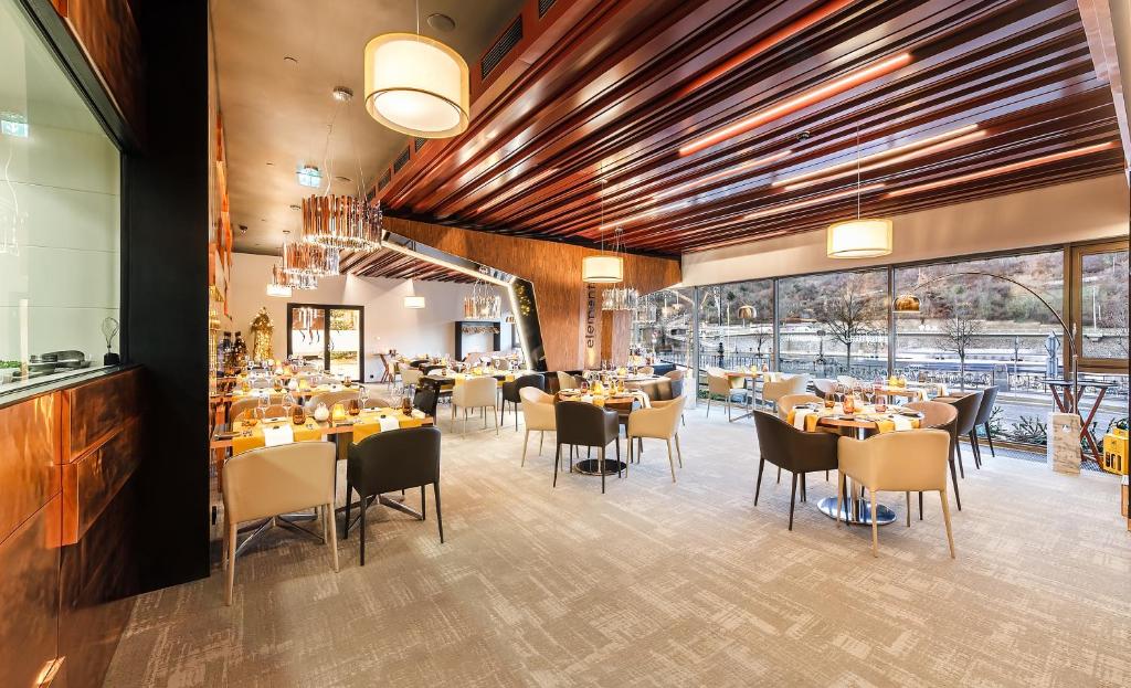 The President - Resim 28