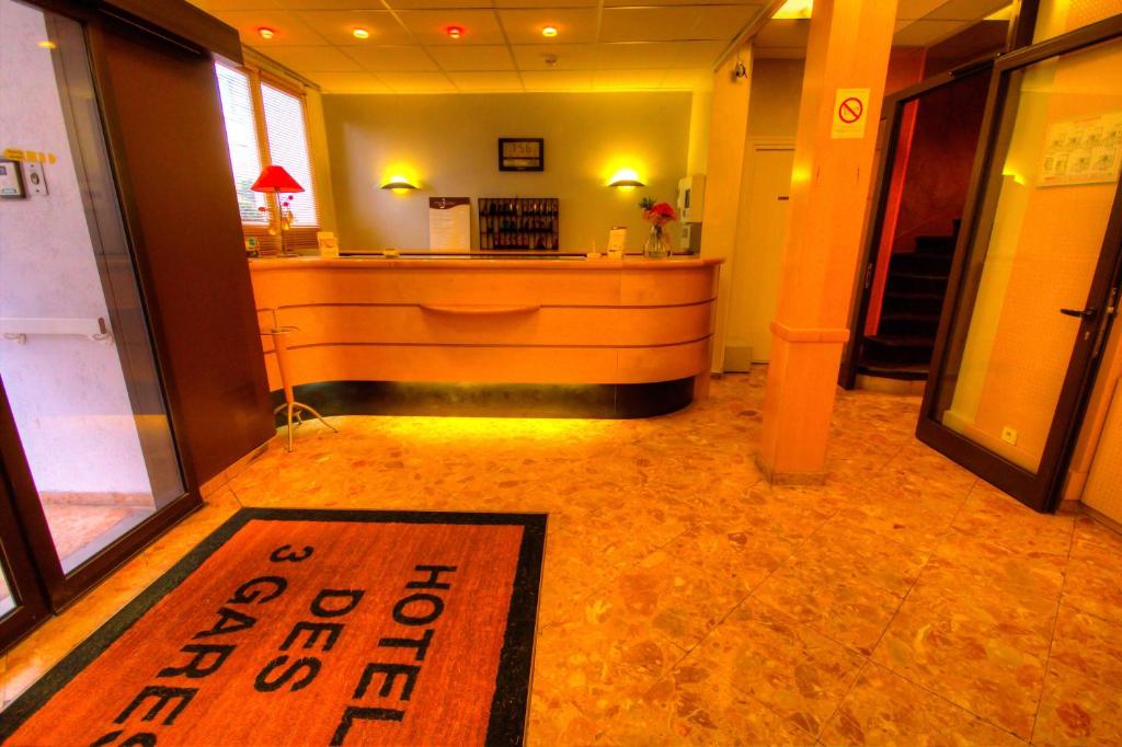 Hôtel Des Trois Gares - Resim 5