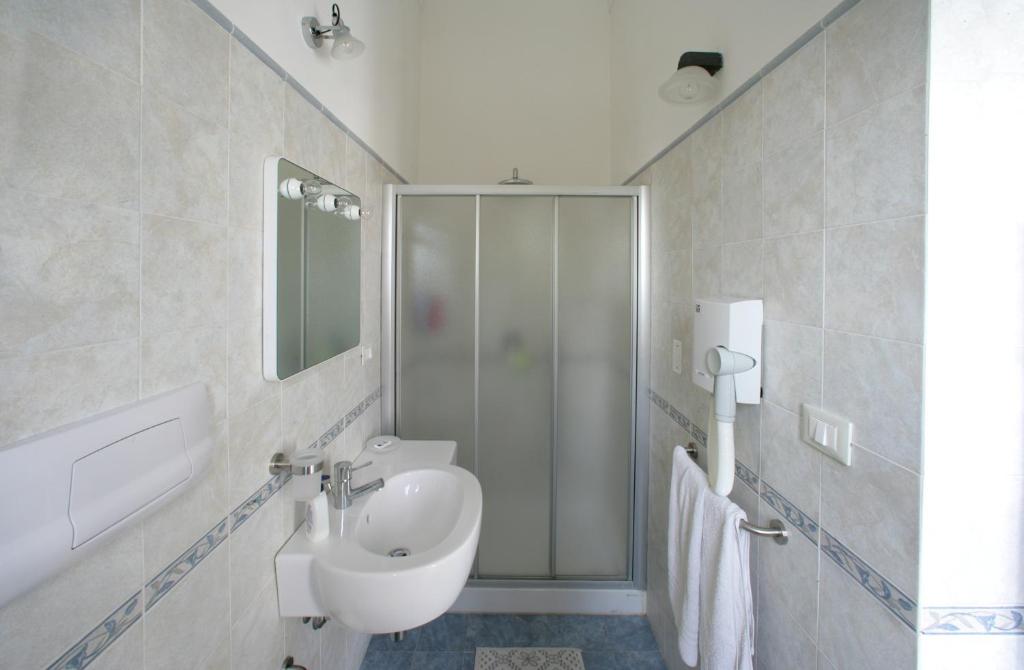 Bagno di Albergo Bouganville