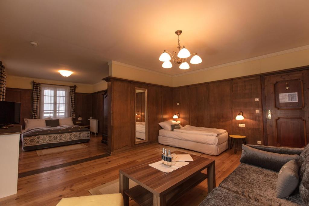 Hotel Kaiservilla - 16