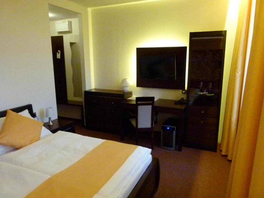 Hotel Slunný Dvůr - 17