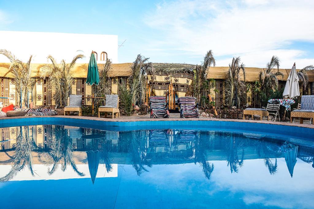 Bazén v ubytování Monica Hotel nebo v jeho okolí