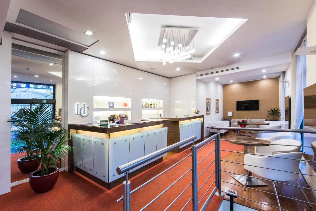 Kuchyň nebo kuchyňský kout v ubytování Hotel Campion