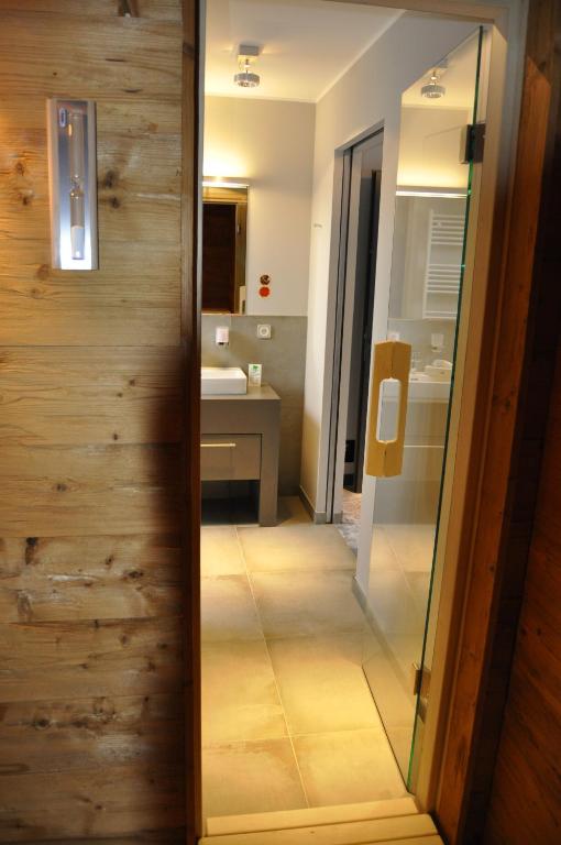 StrandBerg's Designhotel Viktoria - Junior Suite Bachhaus With Sauna