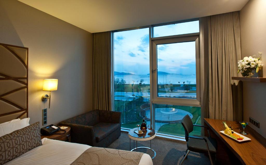 Cevahir Hotel Istanbul Asia - Deluxe Twin Room Mit Meerblick