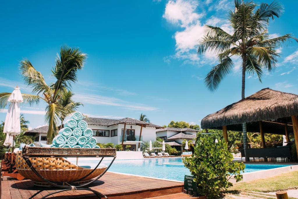 Bazén v ubytování Campo Bahia Hotel Villas Spa nebo v jeho okolí