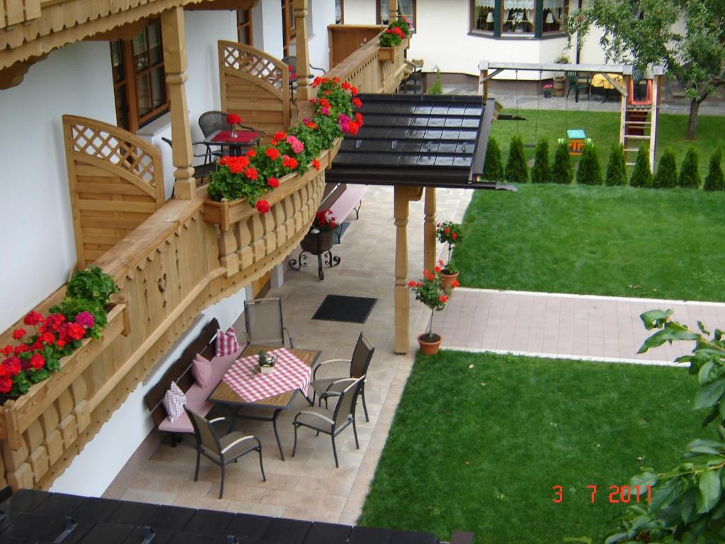 A garden outside Larchergut