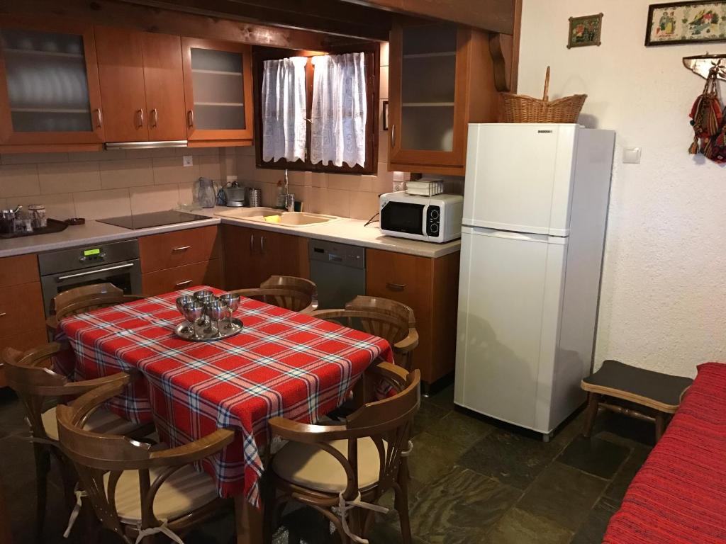 Kuchyňa alebo kuchynka v ubytovaní Villa Kazantzakis