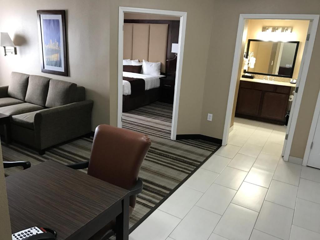 Best Western Plus Crawfordsville Hotel photo