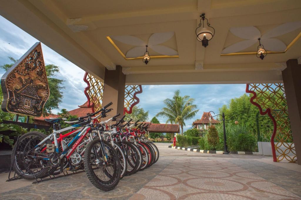 Jízda na kole v ubytování Java Village Resort by HOMEE Yogyakarta nebo okolí
