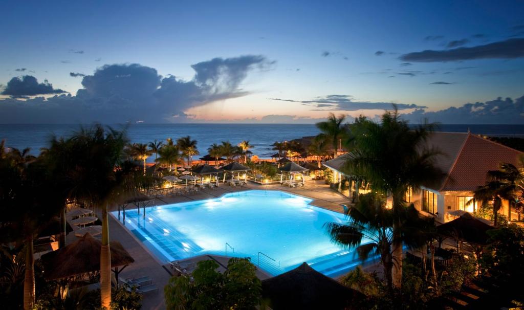 Bazén v ubytování Red Level at Gran Melia Palacio de Isora - Adults Only nebo v jeho okolí