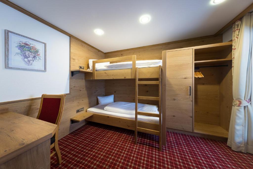 Hotel Tirolerhof 4 Sterne Superior - 16