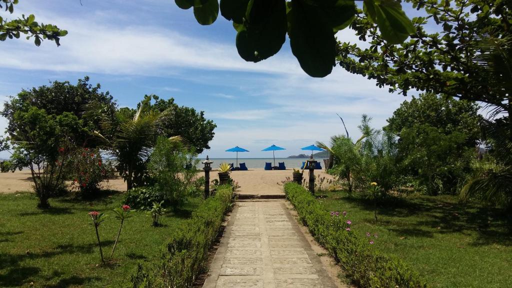 Puri Sari Beach Hotel, Labuan Bajo – Updated 2022 Prices