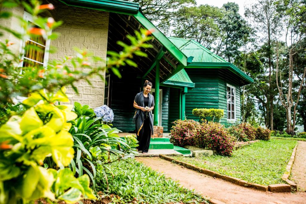 Zahrada ubytování Royal Majesty Bungalow