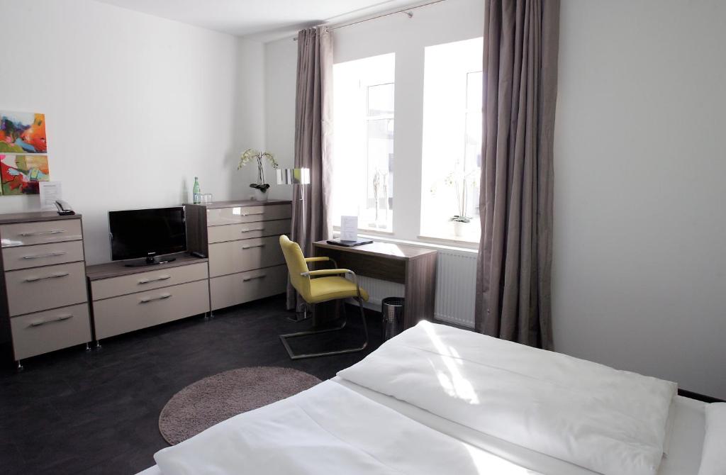 Hotel am Hof - Double Or Twin Room
