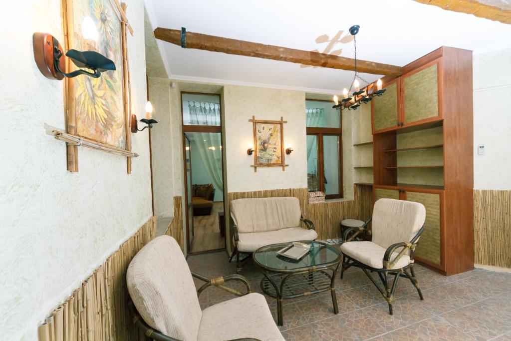 Alma Apartments - Deluxe Apartment With One Bedroom On Khreshatyk 15
