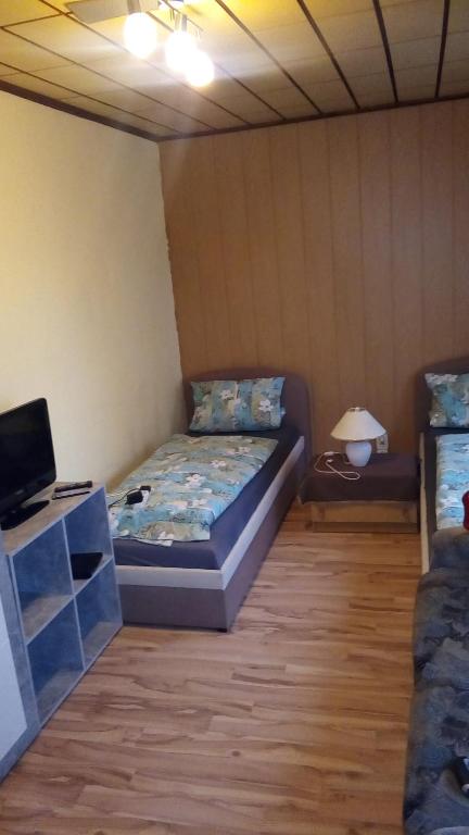 Pension Fischer - Standard Twin Room With Garden View