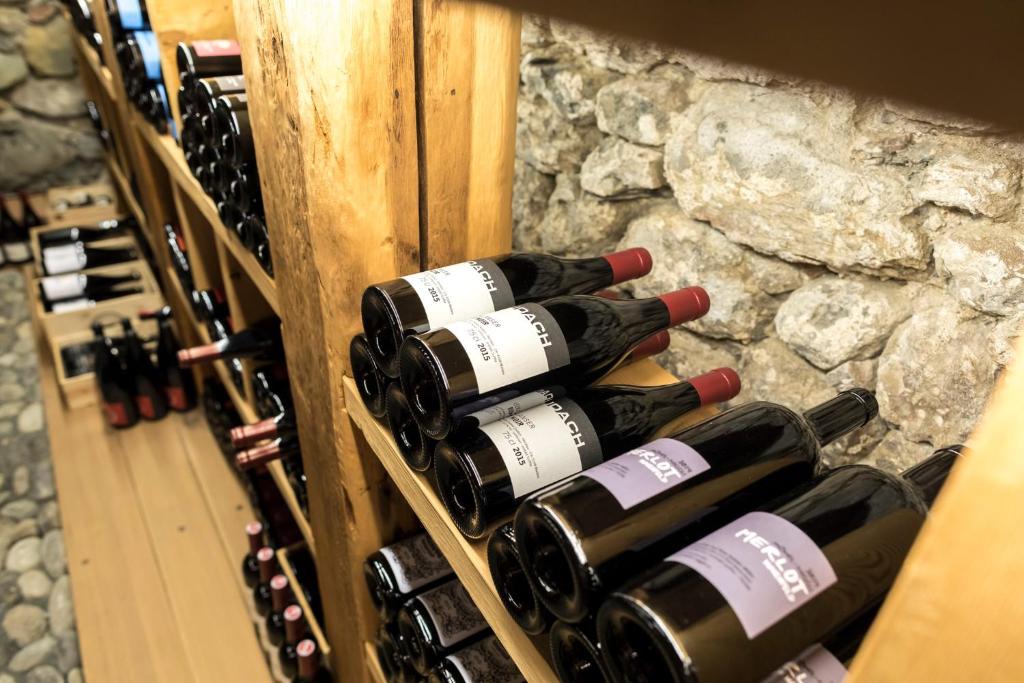 Nápoje v ubytování Relais & Châteaux IN LAIN Hotel Cadonau