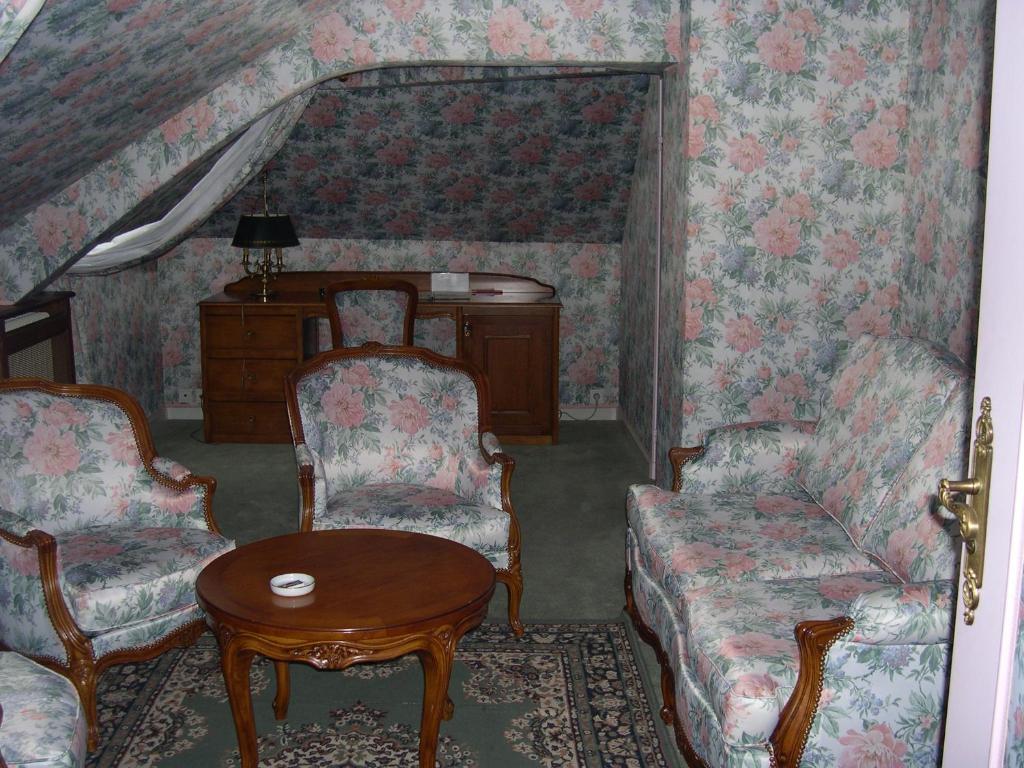 Château Des Bondons EI - Suite With Spa Bath