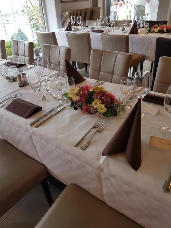 Restaurace v ubytování De Hollemeersch Hotel