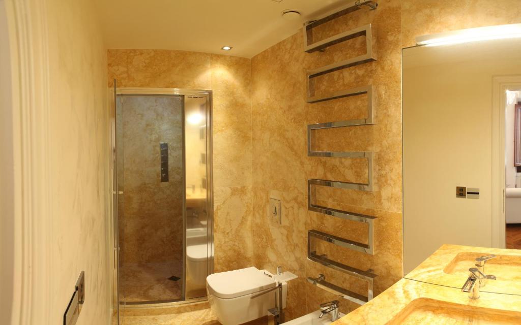 Kúpeľňa v ubytovaní Suite Deluxe Florence