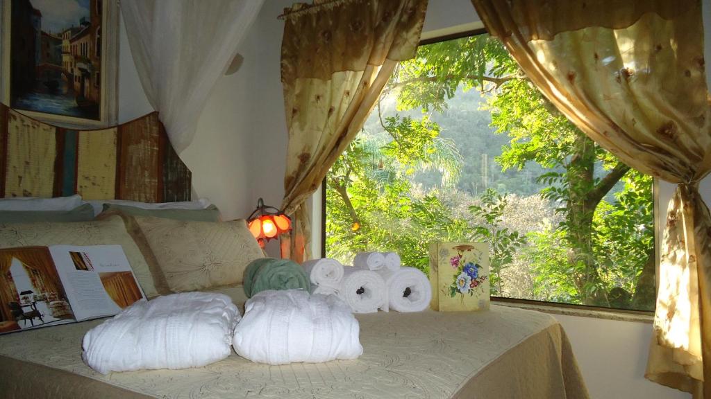  Casa na montanha com vista para o mar
