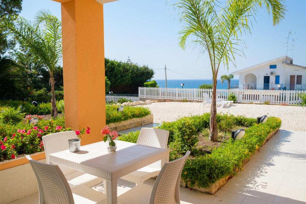 Small Luxury apartments Pool and sea view - Stella Del Mare, Fontane Bianche  – Prezzi aggiornati per il 2024