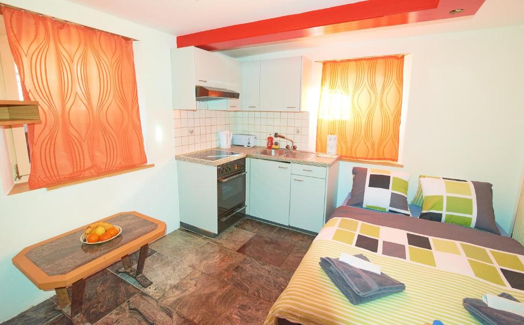 New West Station 7 - Resim 20