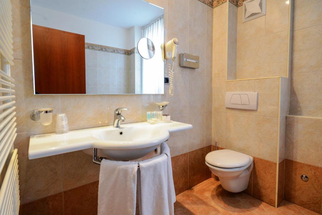 Hotel Master - Salle Familiale (4 Adultes)