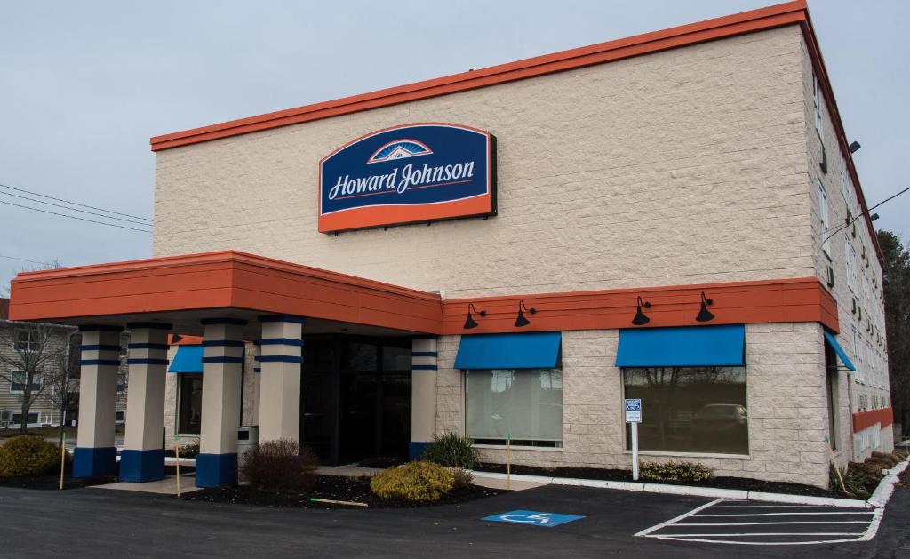Howard Johnson by Wyndham Portsmouth photo